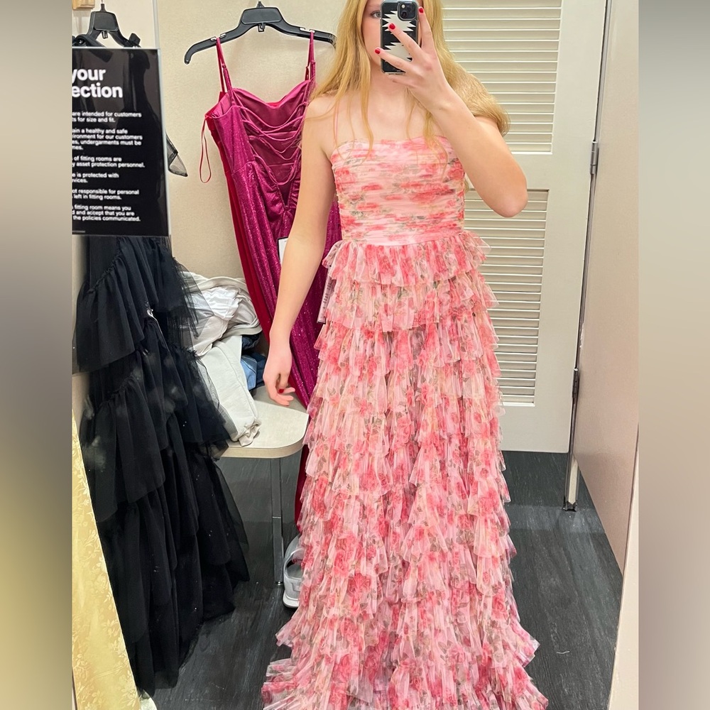 Pink Floral Dress - Prom dress
Size 2 - Picture 2 of 2